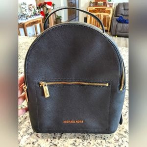 NWOT Michael Kors Jessa Medium Convertible Backpack